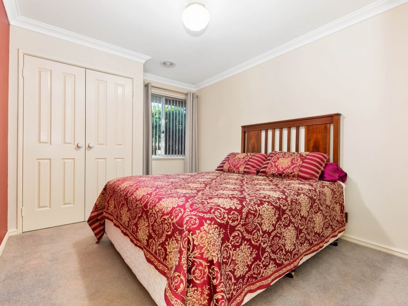 17 Glenmaggie Circuit, Success WA 6164