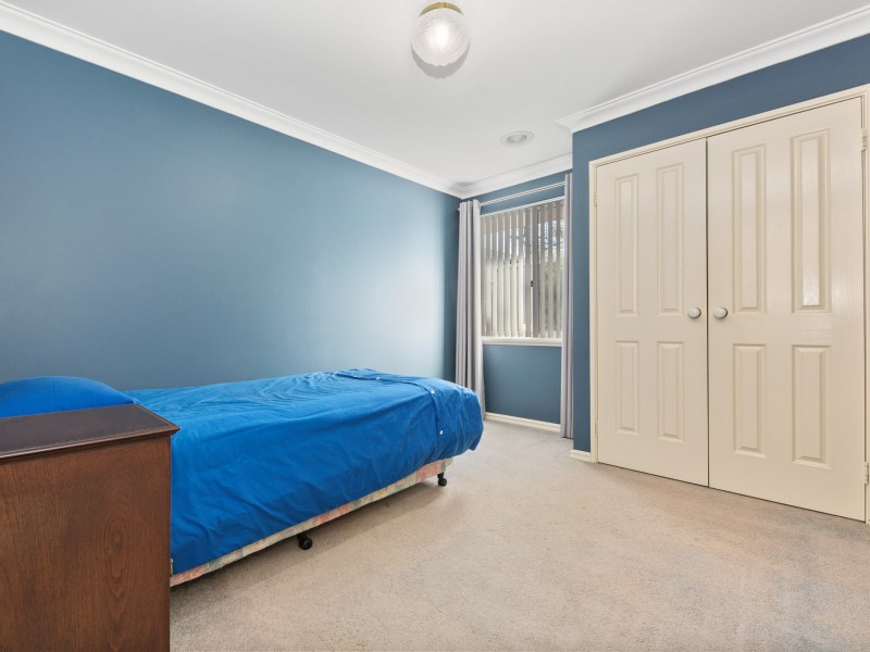 17 Glenmaggie Circuit, Success WA 6164