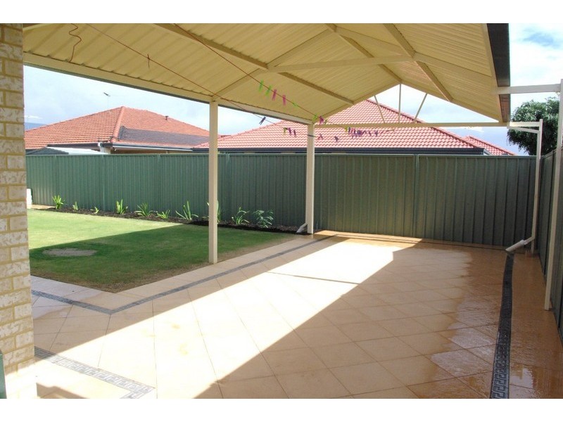 10 Bendee Drive, Atwell WA 6164