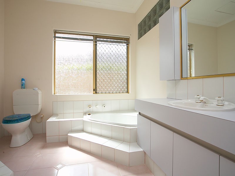 18 Ainsworth Loop, Booragoon WA 6154