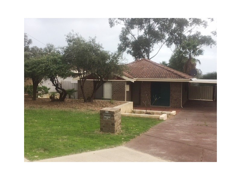 23 Skottowe Parkway, Parmelia WA 6167