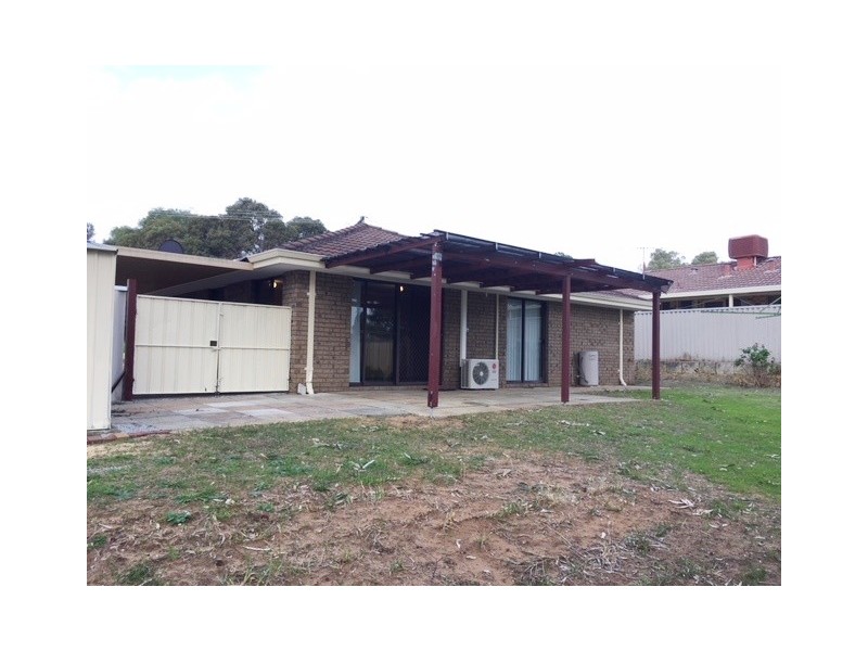 23 Skottowe Parkway, Parmelia WA 6167