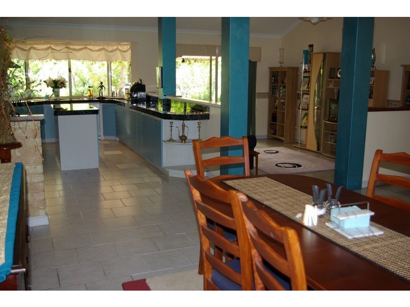 8 Oaten Retreat, Atwell WA 6164