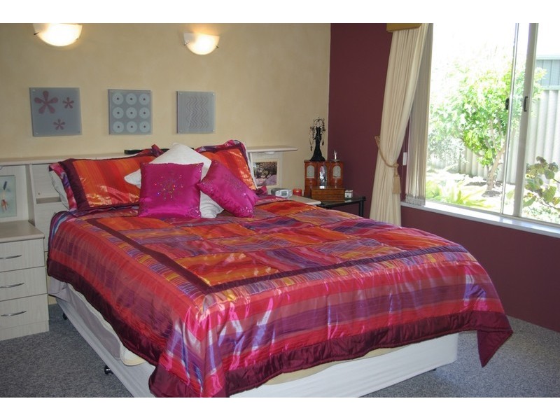 8 Oaten Retreat, Atwell WA 6164