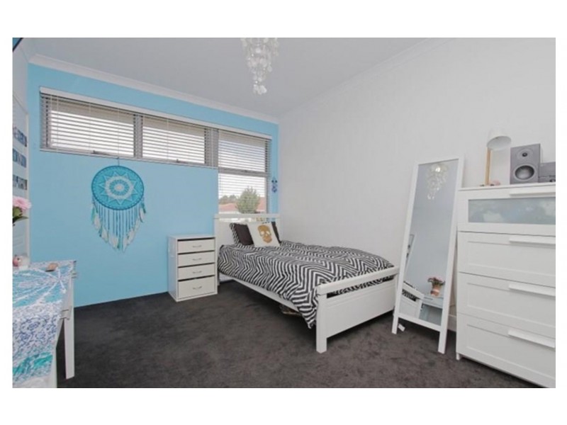 15 Hird Road, Success WA 6164