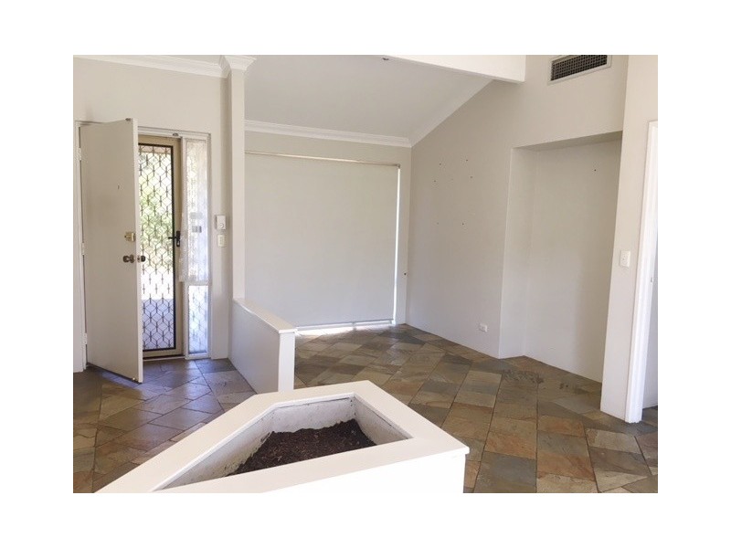 11 Sherwin Place, Wandi WA 6167