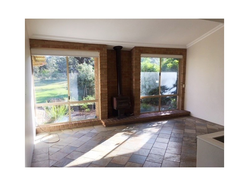 11 Sherwin Place, Wandi WA 6167