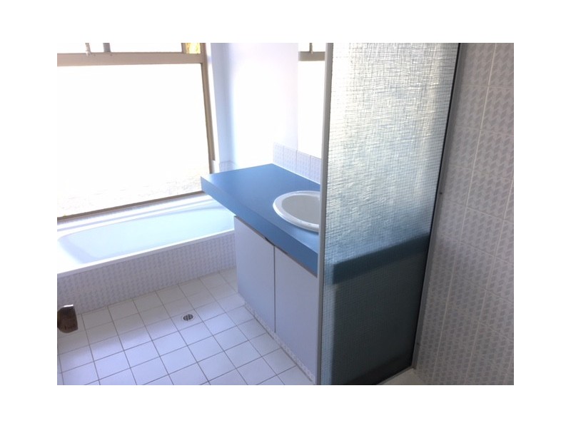 11 Sherwin Place, Wandi WA 6167