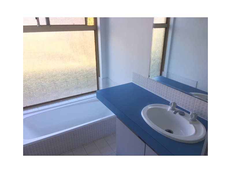 11 Sherwin Place, Wandi WA 6167