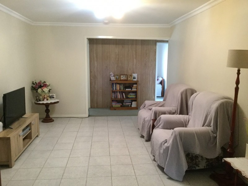 24 Torgoyle Road, Wattleup WA 6166