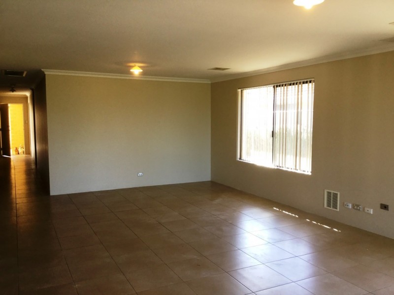 42 BOTANY PARADE, Hammond Park WA 6164