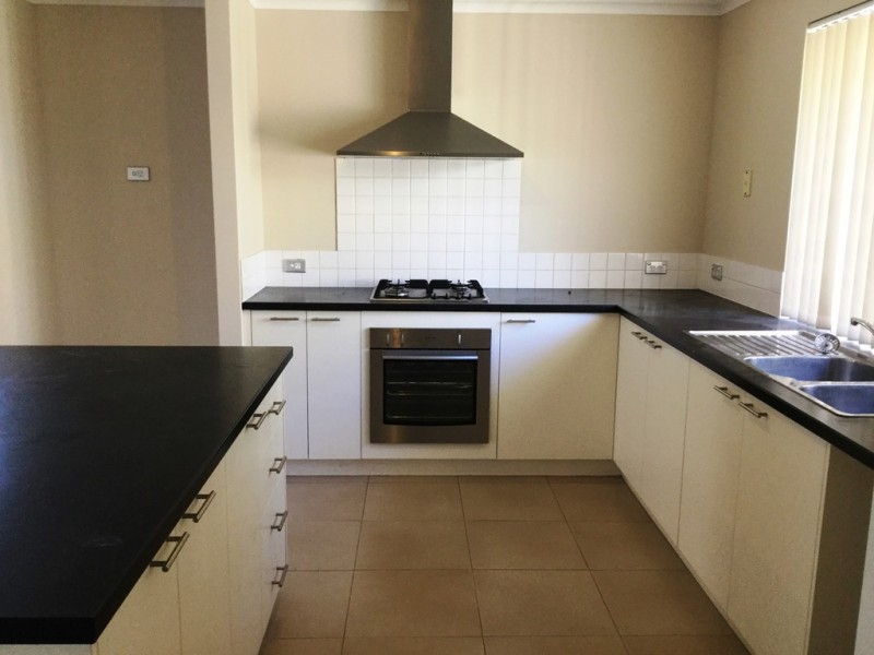 42 BOTANY PARADE, Hammond Park WA 6164