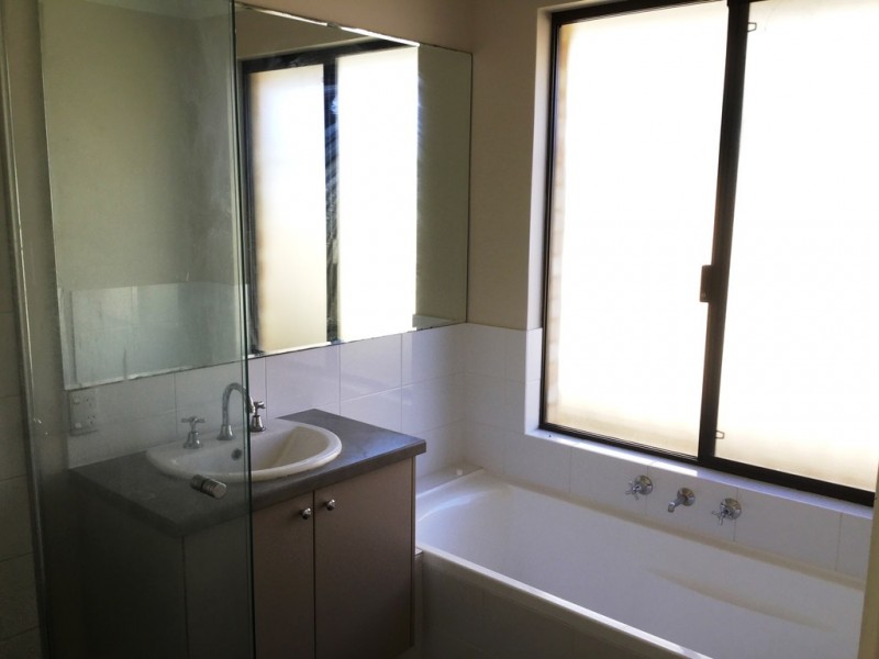 42 BOTANY PARADE, Hammond Park WA 6164