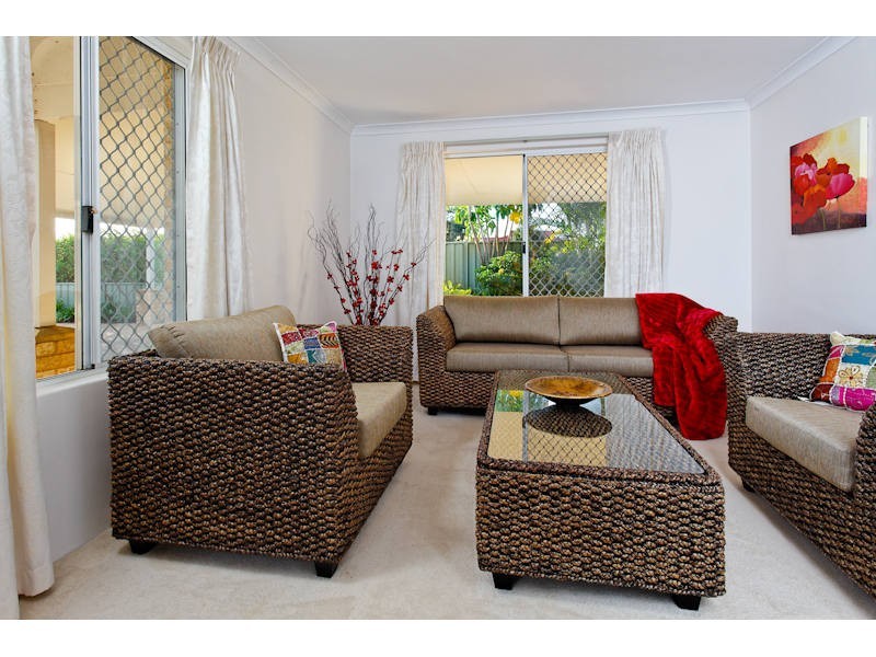 26 Lombe Gardens, Atwell WA 6164