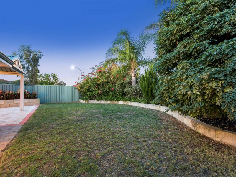 26 Lombe Gardens, Atwell WA 6164