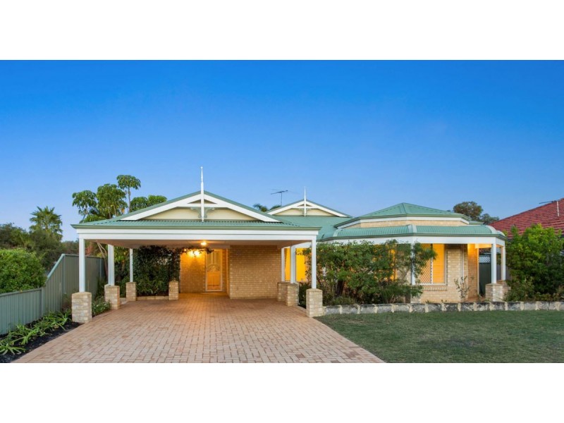26 Lombe Gardens, Atwell WA 6164