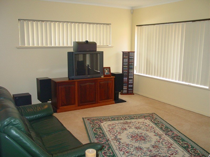 11 Bedford Rd, Ardross WA 6153