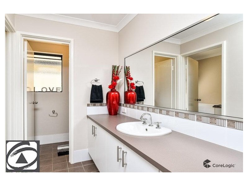 13 Baumea Turn, Hammond Park WA 6164