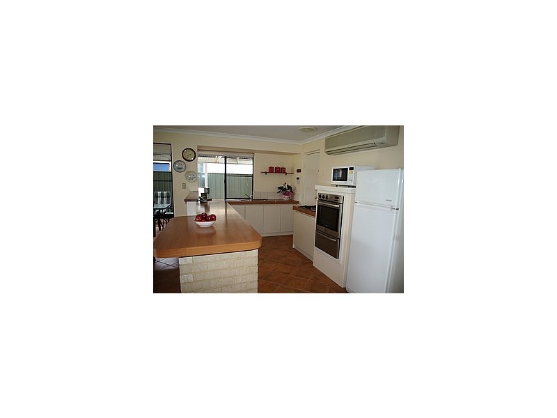 25 Turnbull Close, Atwell WA 6164