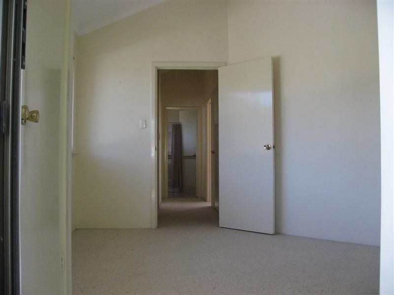 7 Lockhart St, Como WA 6152