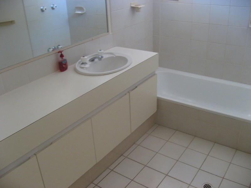 7 Lockhart St, Como WA 6152