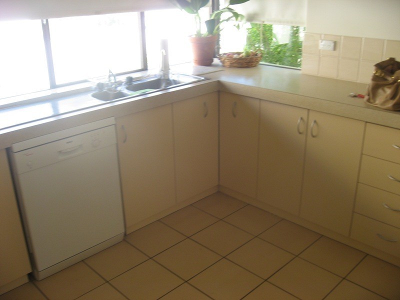7 Lockhart St, Como WA 6152