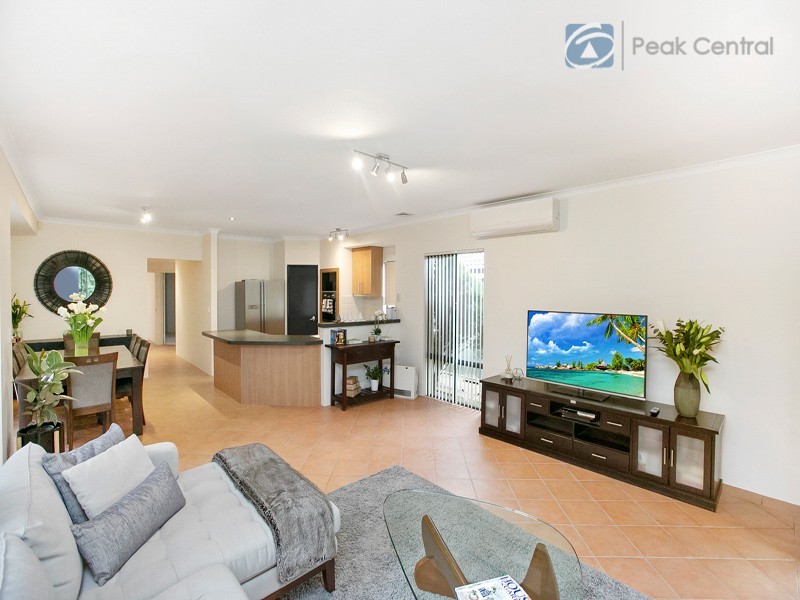 20 Jagoe Loop, Willagee WA 6156