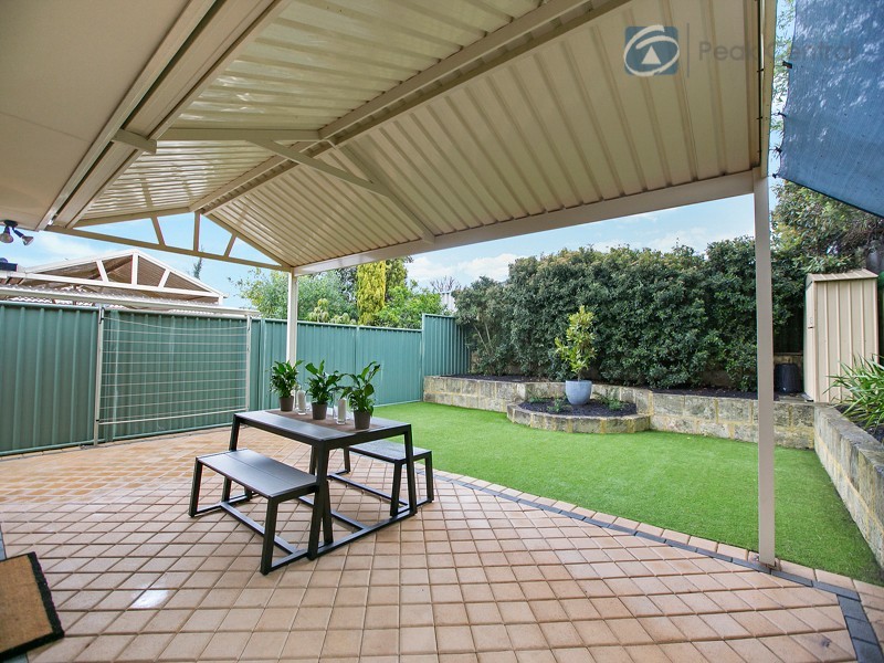 20 Jagoe Loop, Willagee WA 6156