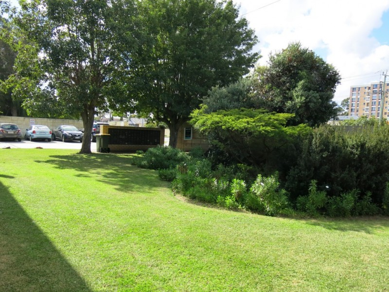 2A,305 Harbourne Street, Glendalough WA 6016