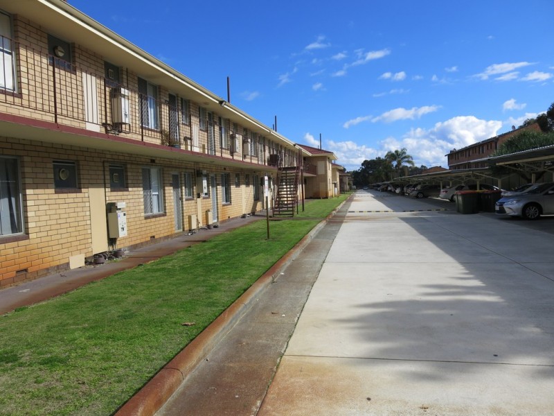 2A,305 Harbourne Street, Glendalough WA 6016