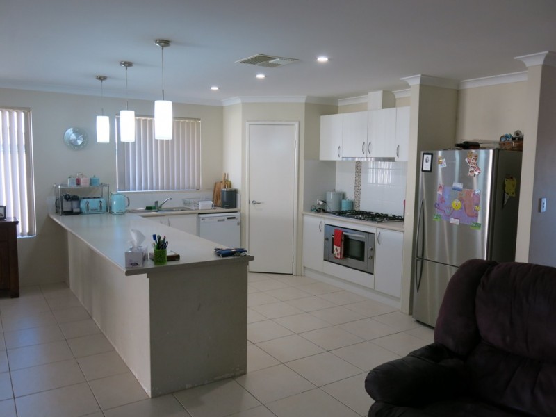 Lot 237 Featherflower Road, Hammond Park WA 6164