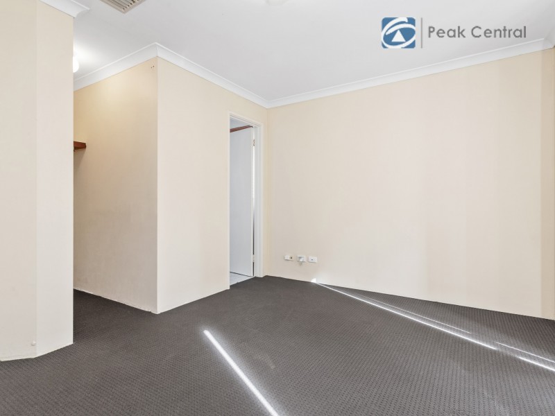 6 Hedges Retreat, Atwell WA 6164