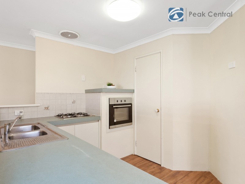 6 Hedges Retreat, Atwell WA 6164