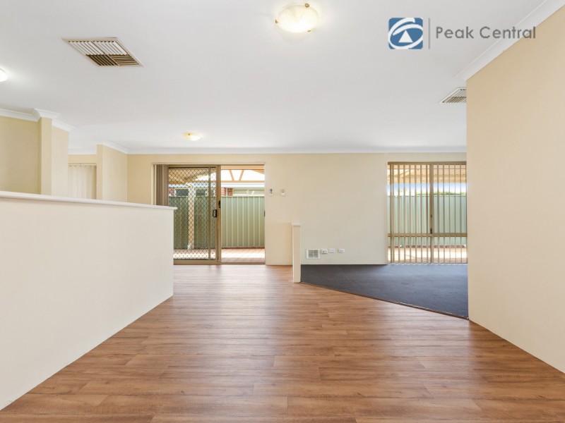 6 Hedges Retreat, Atwell WA 6164