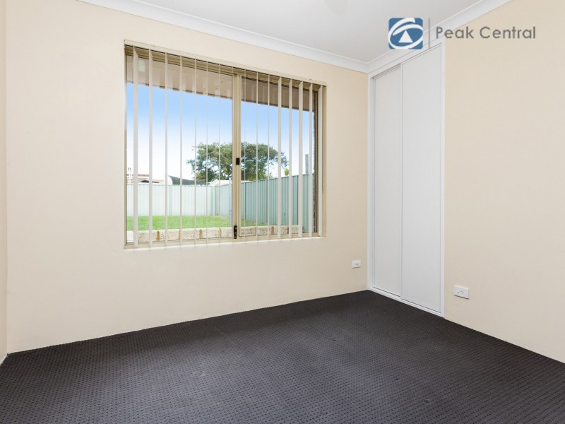 6 Hedges Retreat, Atwell WA 6164