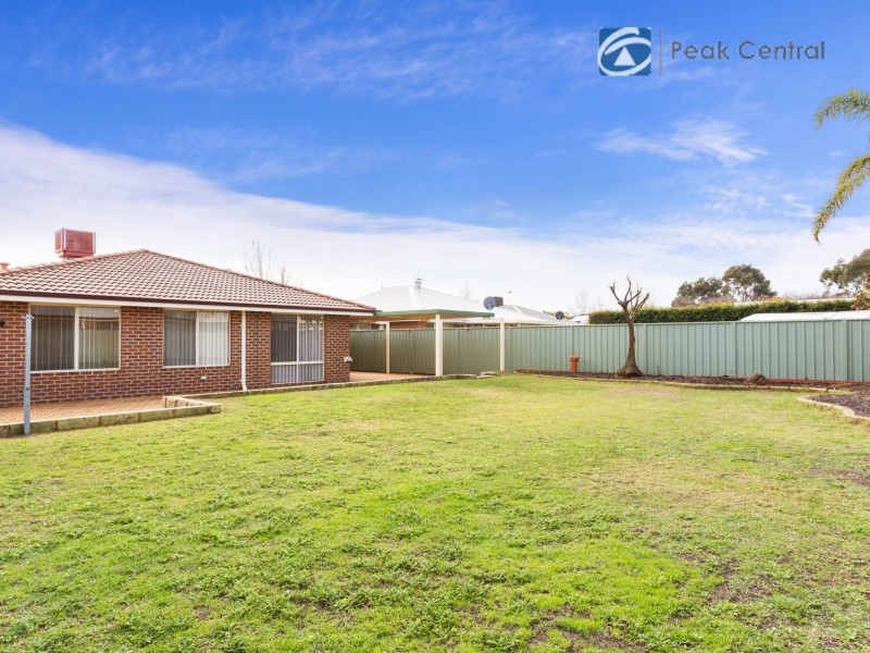 6 Hedges Retreat, Atwell WA 6164