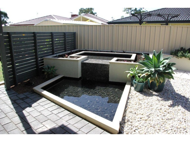 7 Avon Crescent, Atwell WA 6164