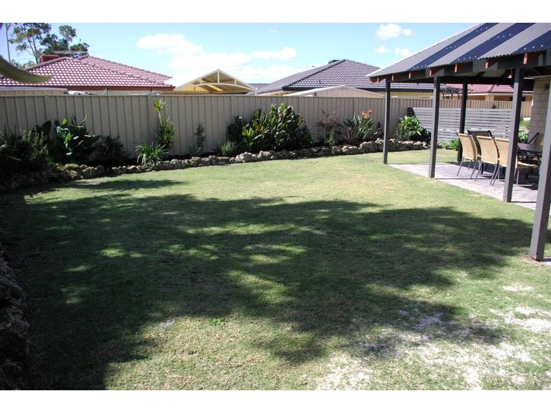 7 Avon Crescent, Atwell WA 6164