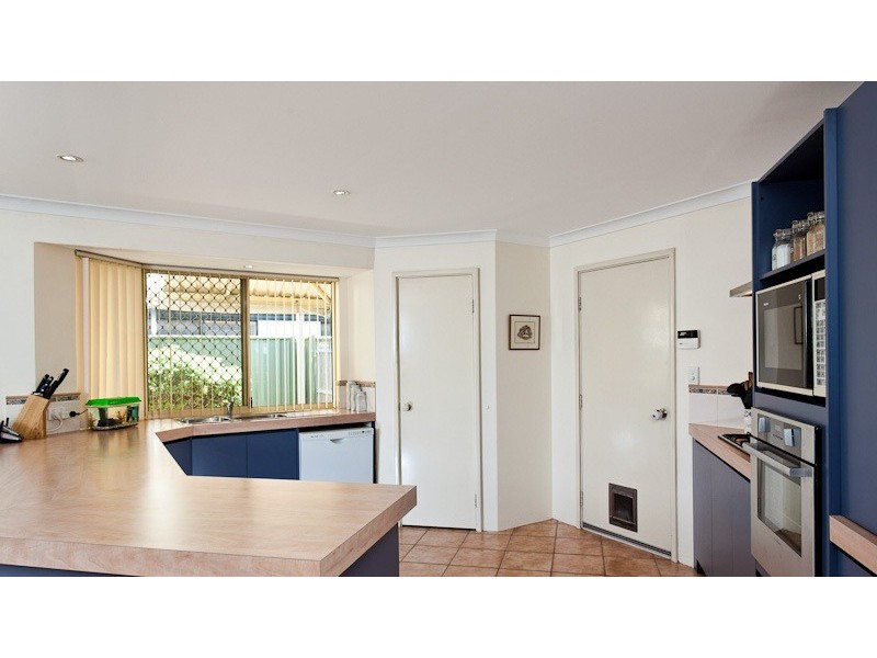 38  Avon Crescent, Atwell WA 6164