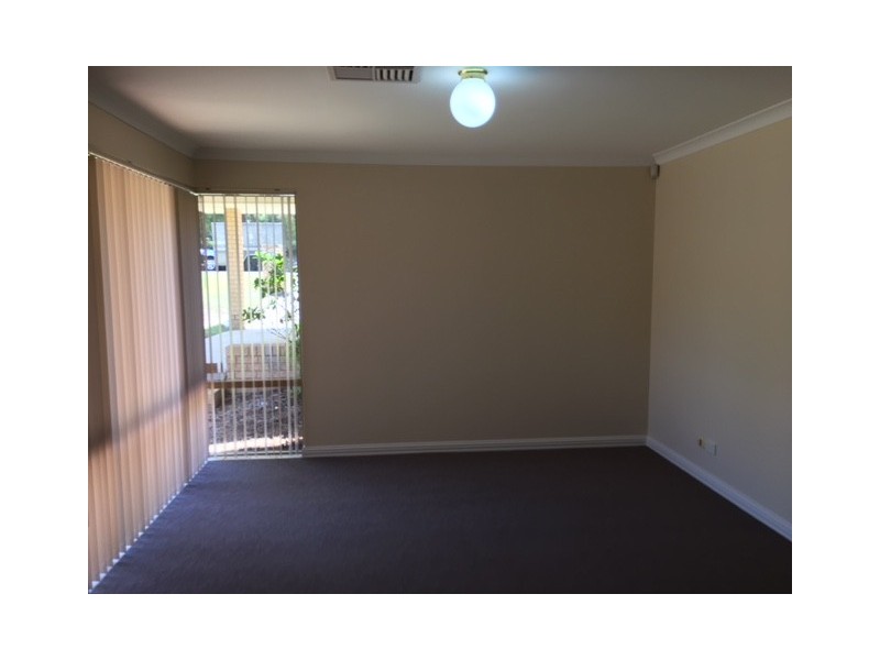 3 Bainton Road, Leeming WA 6149