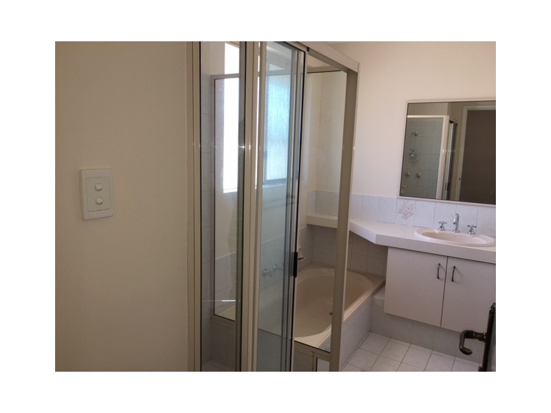 3 Bainton Road, Leeming WA 6149