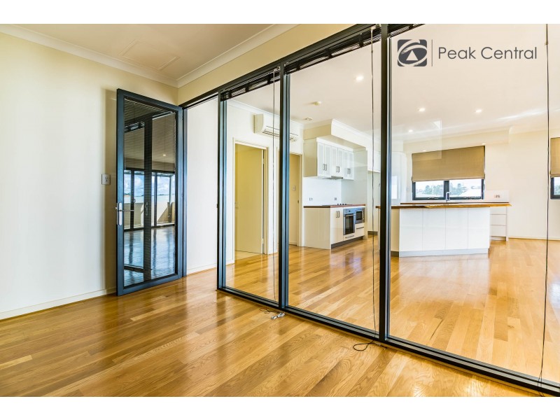 13/2-4 Pensioner Guard Road, North Fremantle WA 6159