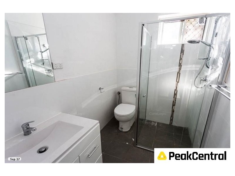 4/5 Fourth Road, Armadale WA 6112