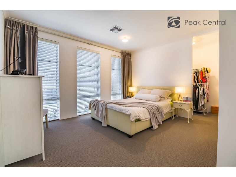 28 Aquamarine Parade, Banjup WA 6164