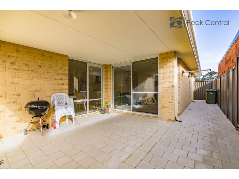 28 Aquamarine Parade, Banjup WA 6164