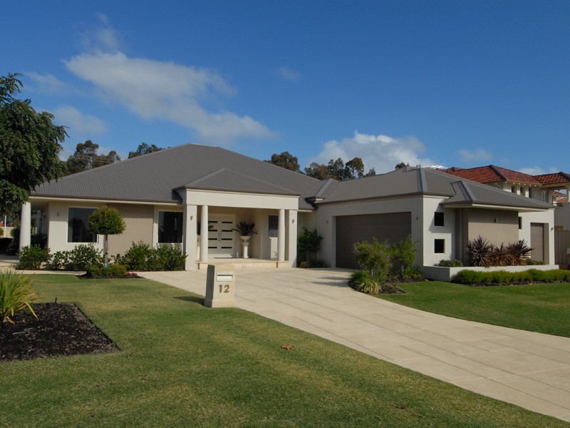 12 Pebble Bush Drive, Canning Vale WA 6155