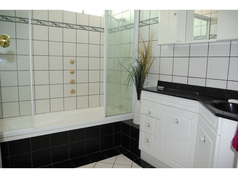 63 Christmas Avenue, Orelia WA 6167