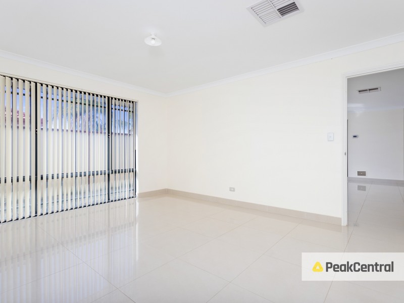 41 McCubbin Street, Seville Grove WA 6112