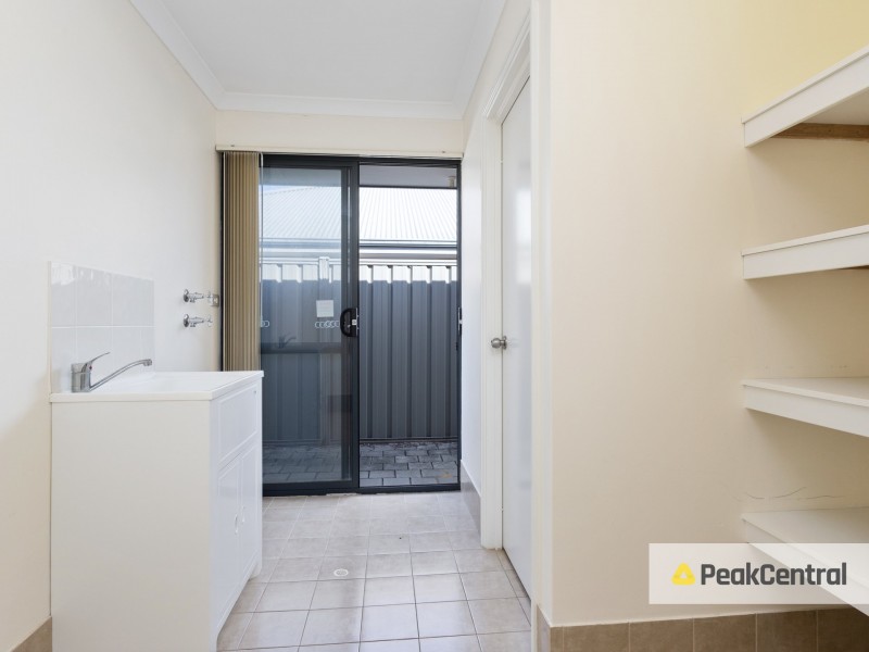 41 McCubbin Street, Seville Grove WA 6112