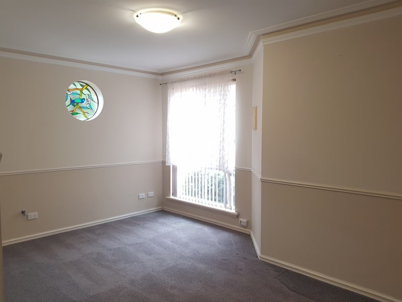 2/16 Ritz Court, Bibra Lake WA 6163